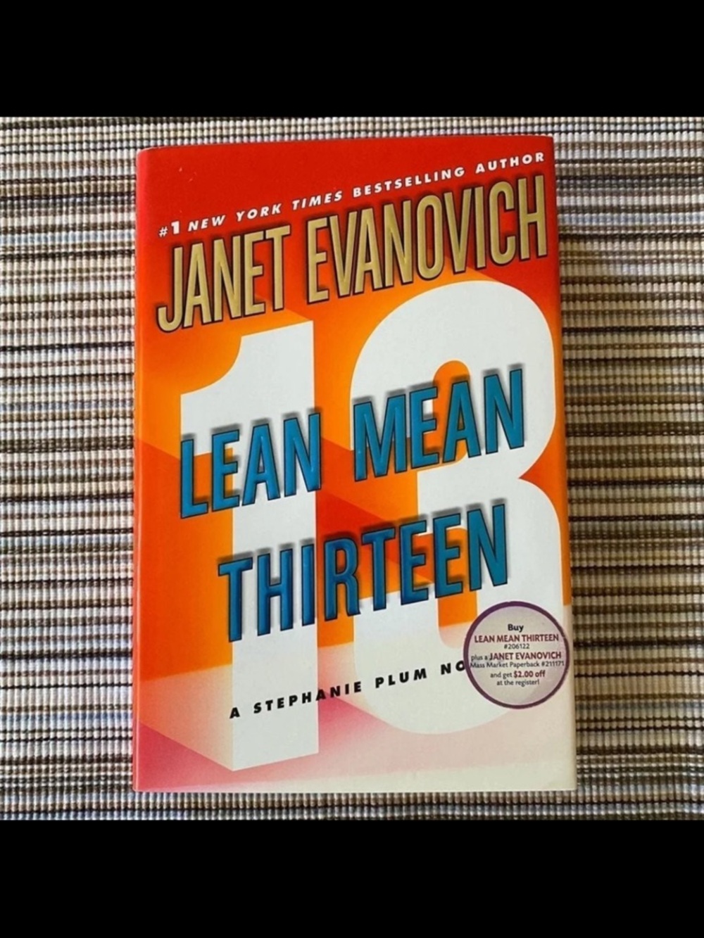 Hardcover Book ~ Lean Mean Thirteen By: Janet Evanovich